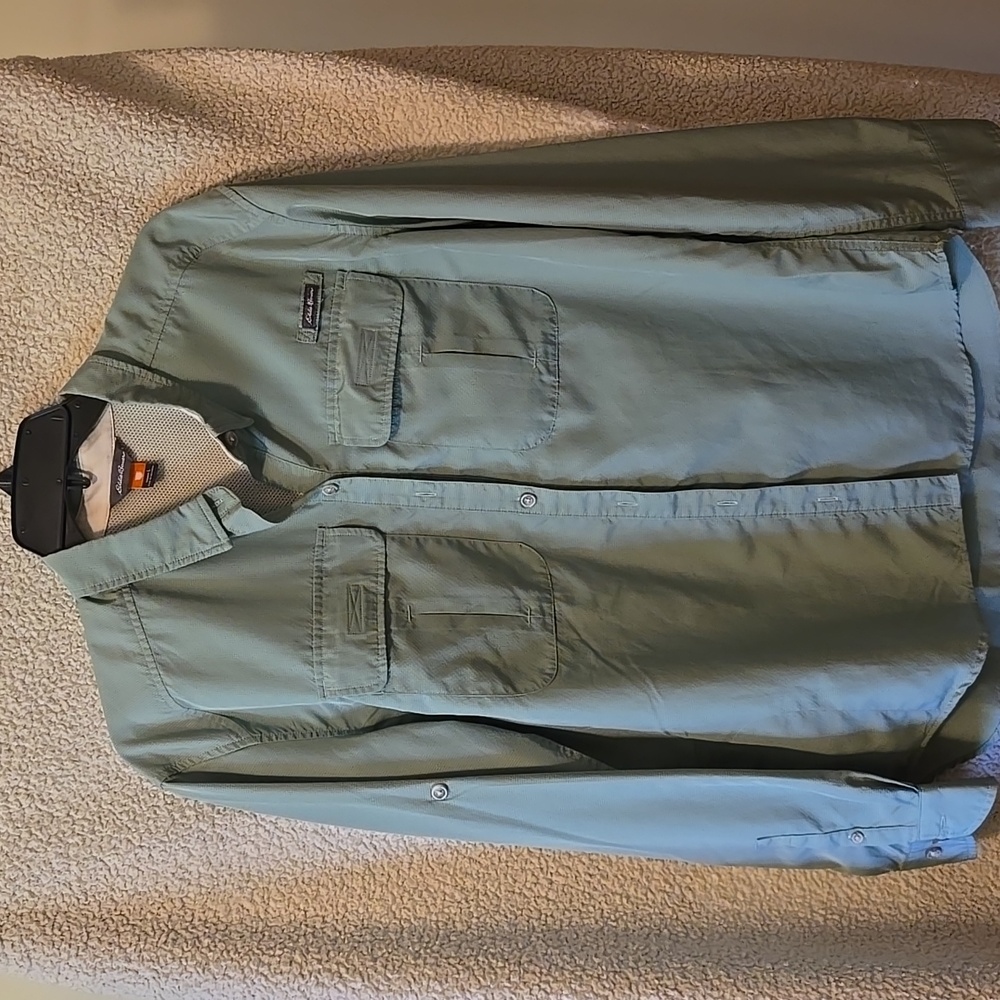 Eddie Bauer Long Sleeve Safari/Hiking Shirt. Front Pockets & Back Flap EUC